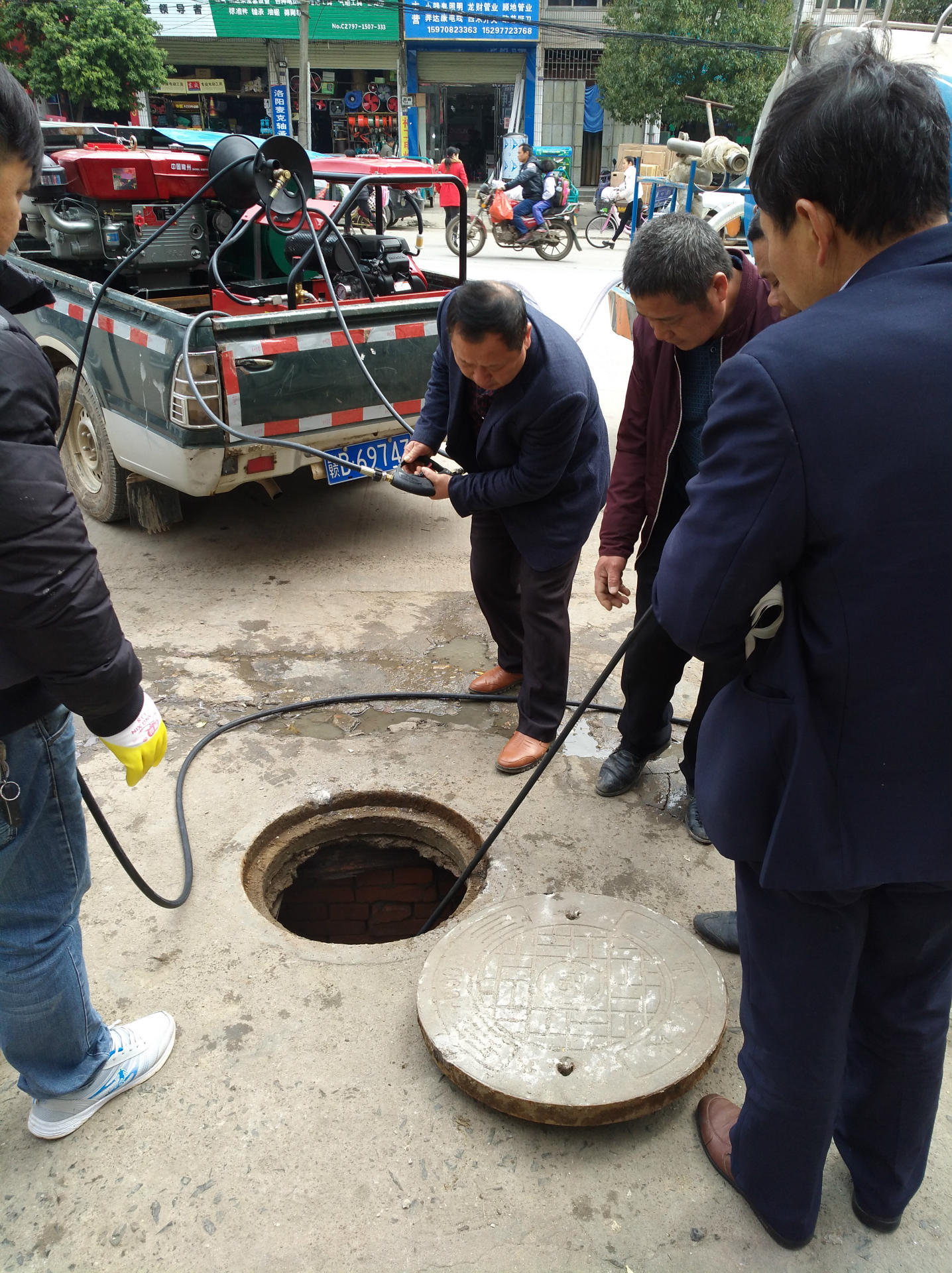 市政管道直徑600MM疏通下水道疏通油煙管道清洗機(jī)疏通機(jī)